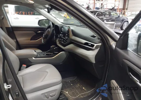 2021 Toyota Highlander Xle from USA, damaged, VIN 5TDGZRBH6MS558546